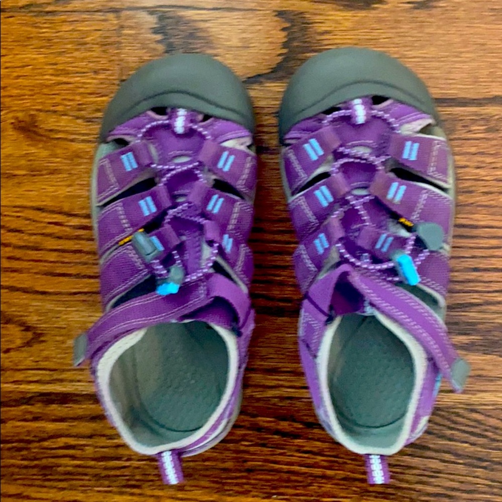 Girls Keens water shoes, size 2